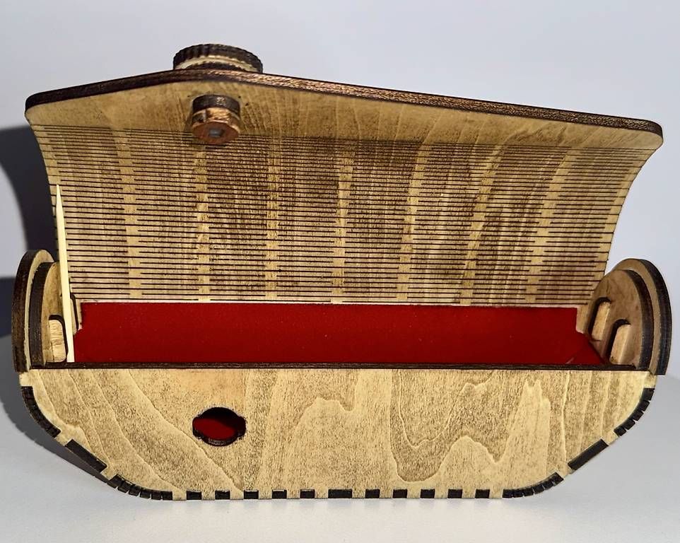 Cover & Protezioni schermo: Étuis pour lunette rigide neuf – Usato da Vinelz venduto da Sevy100 2
