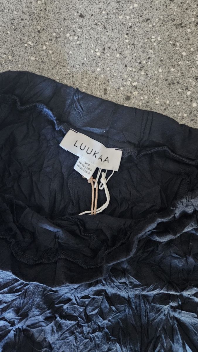Pantalons: Hose Luukaa – Neuf (Voir description) à Birrwil par Annaluna 1