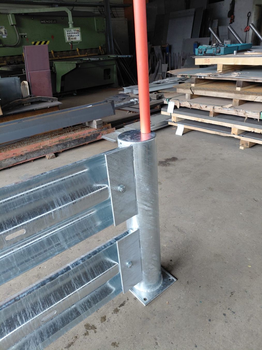 Balustrades: Leitplanke mit Pfosten – D'occasion à Seewen SZ par Muhans 8
