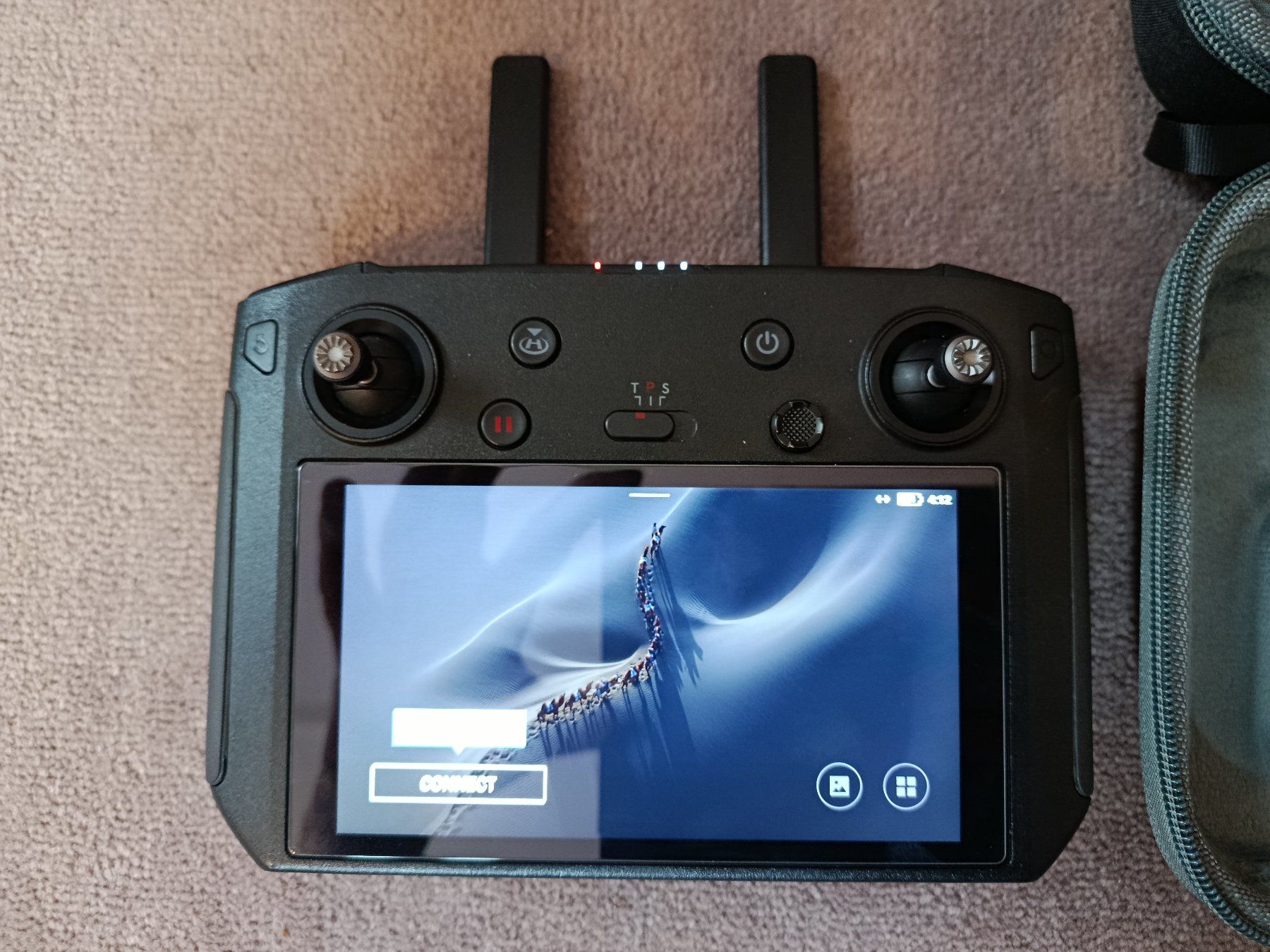 DJI Telecomandi: A vendre DJI Smart Controller RM500 – Nuovo (secondo la descrizione) da Lausanne venduto da Gismo043 1