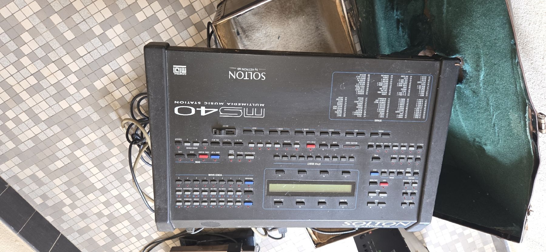 Instruments de musique: Accordéon et instruments électroniques – Défectueux à Penthalaz par EvandroLuz 7