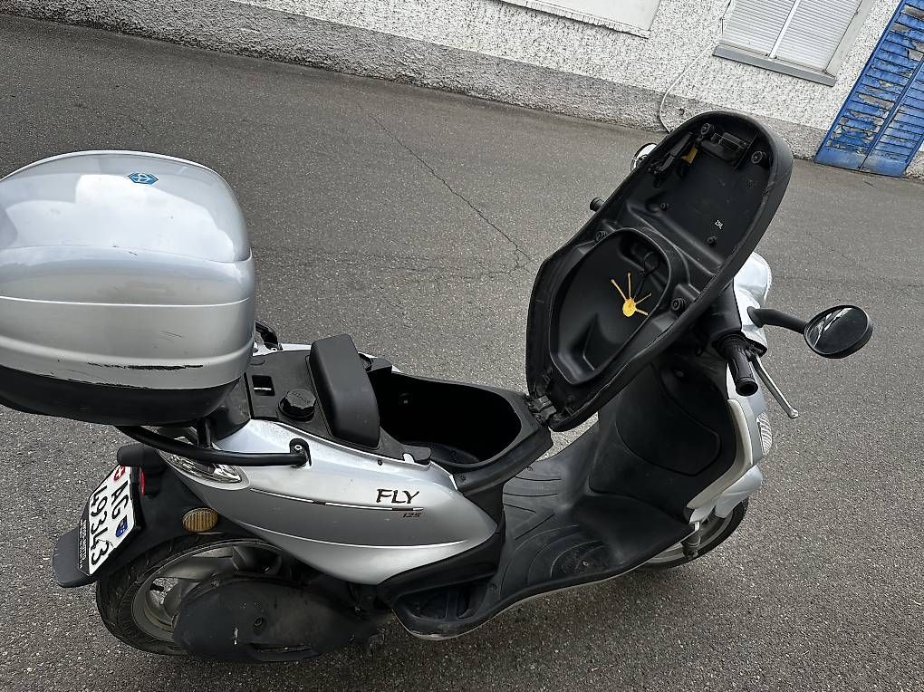 Scooter: Piaggo Fly 125ccm ab mfk – Usato da Seon venduto da Spoenipower 2