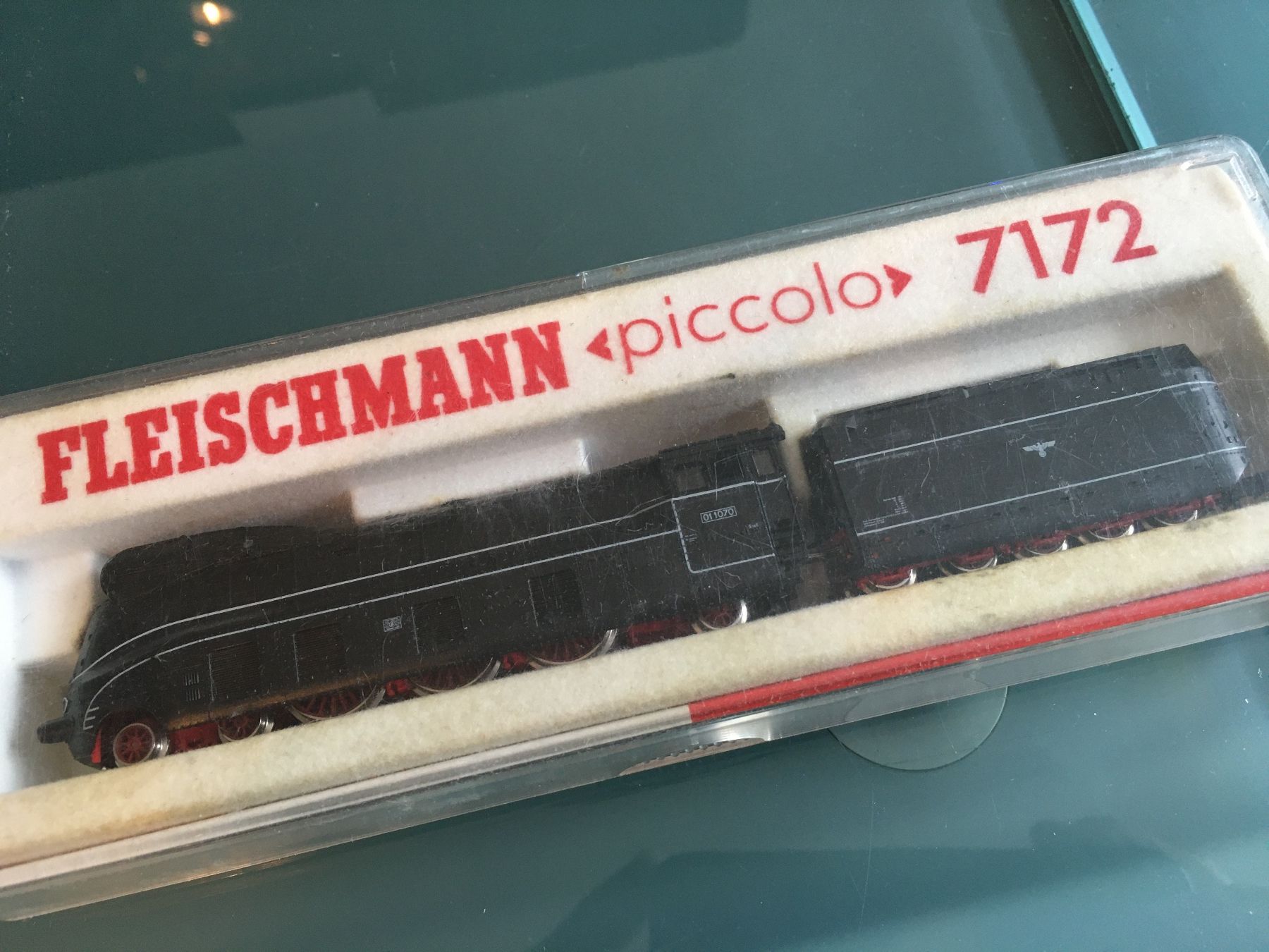 Fleischmann Modellini di ferrovie: Fleischmann Piccolo BR01 BR 01 DR Stromlinien Dampflok – Usato da holziken venduto da Weston 8