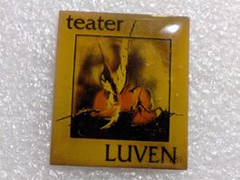 Ansteckpin 297: Teater Luven