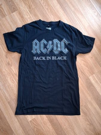 AC/DC T-Shirt „Back in Black“ Gr. M – Offiziell (2019)