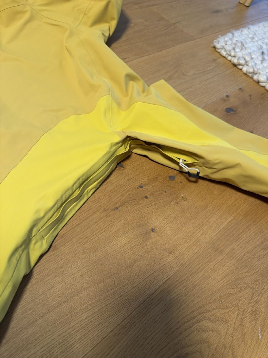 Jacken: Regenjacke Gr. L – Gebraucht aus St. Gallen von Janeli. 6
