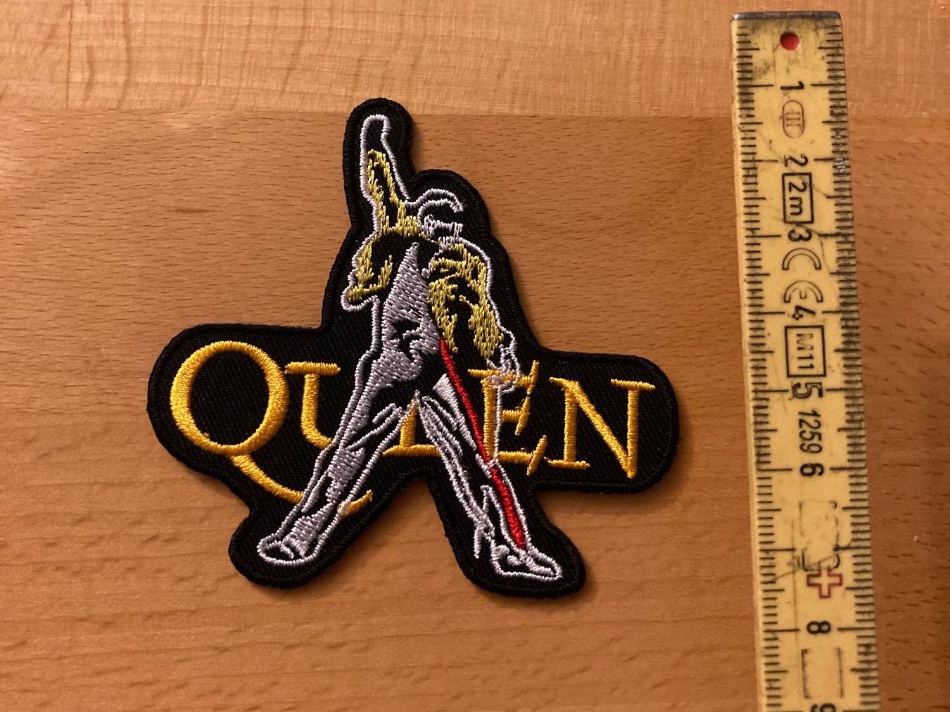 Toppe: Queen - Patch Aufnäher Metal Rock Band 5 – Nuovo (secondo la descrizione) da Horn venduto da abutre72