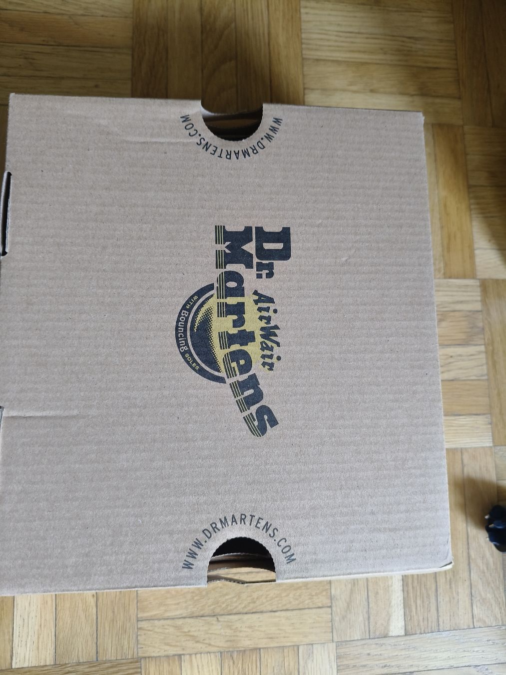 Dr. Martens Scarpe da uomo: Dr. Martens Brooklee Black Boots Size EU 22 Neu – Nuovo e nell'imballaggio originale da Zürich venduto da sha_vw65 4