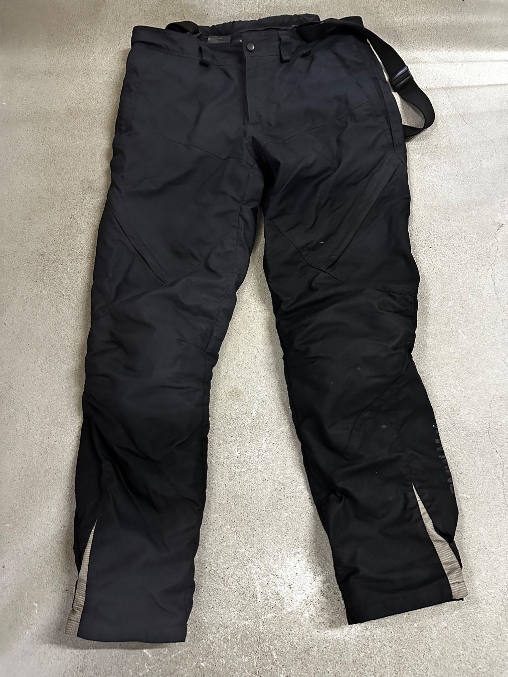 BMW Pantaloni: BMW Motorradhose – Usato da Lyss venduto da REAL-R