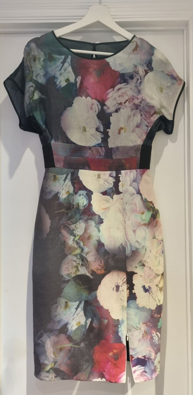 Vestiti: Ginger Smart Designer Seiden Abendkleid mit Blumen schwartz – Usato da Weiach venduto da lor_f6sn 1