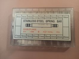 Schachtel mit 140 Federstiften Exacpilles Uhren Armbänder