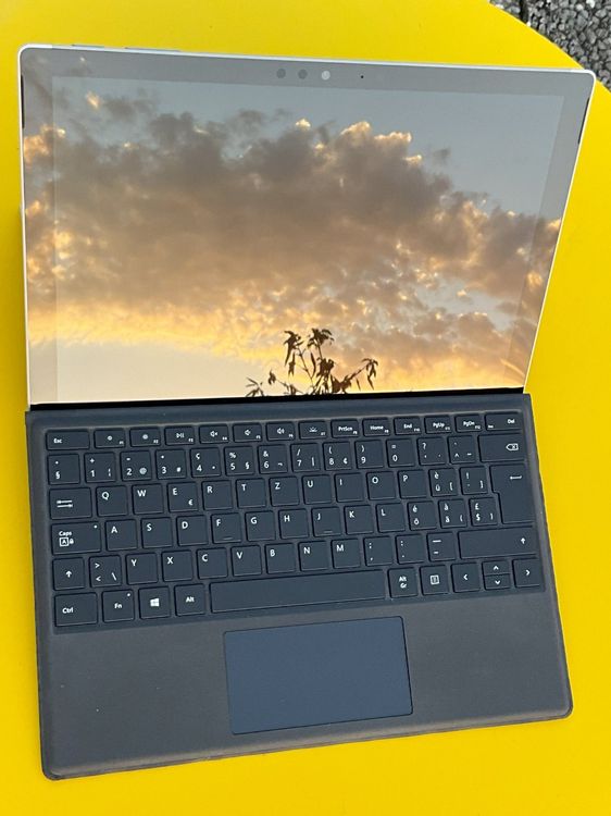 Microsoft Surface Pro 6 Laptop | Kaufen auf Ricardo