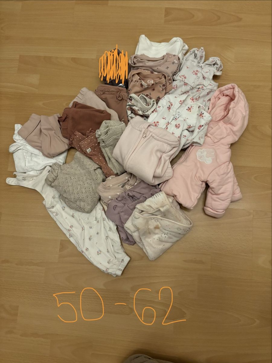 Lotti & Set di vestiti: Kleiderpaket Mädchen – Usato da Au ZH venduto da chna99