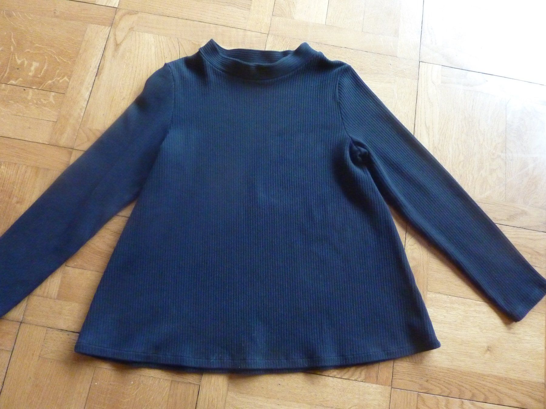 Hanro Maglioni & Felpe: Dunkelblaues Feinstrick Oberteil/Pullover, HANRO S 34/36 – Nuovo (secondo la descrizione) da Waldstatt venduto da Kananaskis1