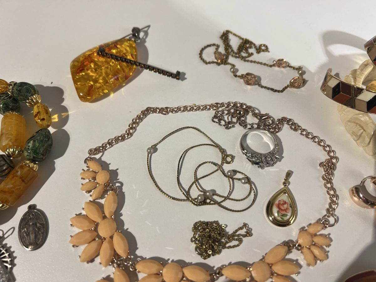 Sonstiger Schmuck: Lot de bijoux anciens – Gebraucht aus St-Pierre-Clages von ste_xk6p 3