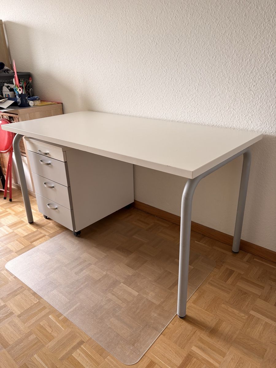 Scrivanie: Bureau et corps de bureau  – Usato da Genève venduto da Robin_ge 1