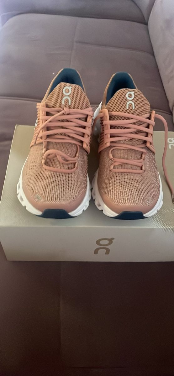 On Scarpe da donna: On Damen Schuhe – Nuovo e nell'imballaggio originale da Kloten venduto da Batumehtap