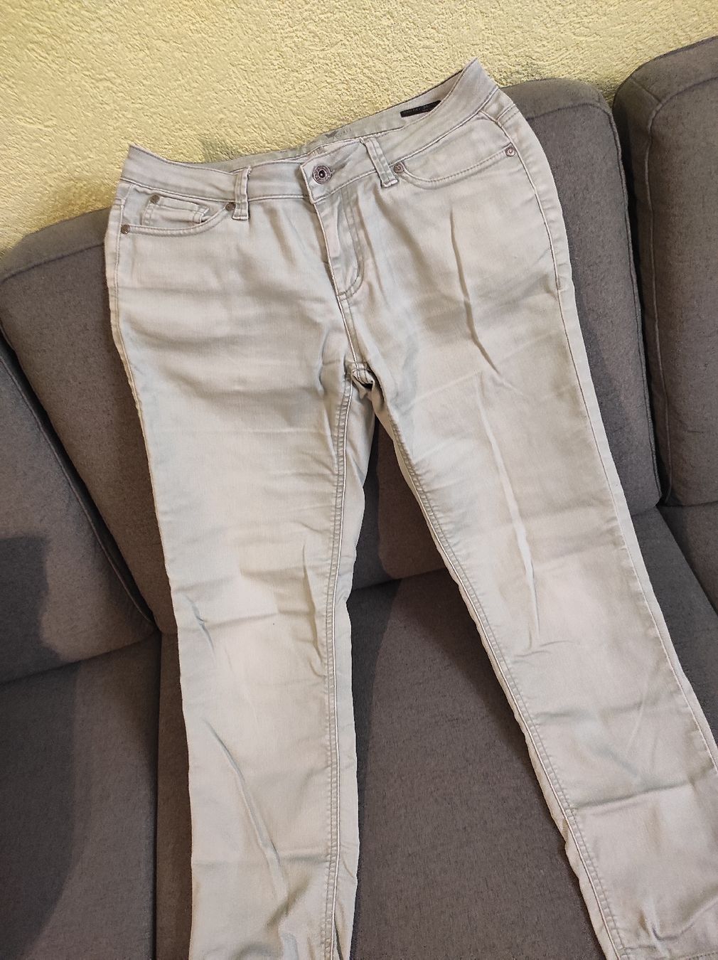 Jeans: Zero Sommerjeans 7/8, Gr.34/36 – Usato da Glattfelden venduto da SilverSnow