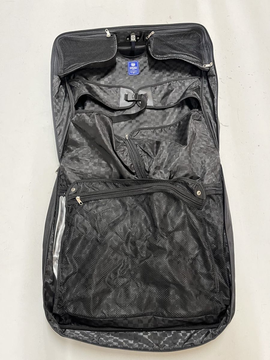 Samsonite Reisekoffer: Samsonite Anzugtasche schwarz, neuwertig – Gebraucht aus Winterthur von jul_65qh 1