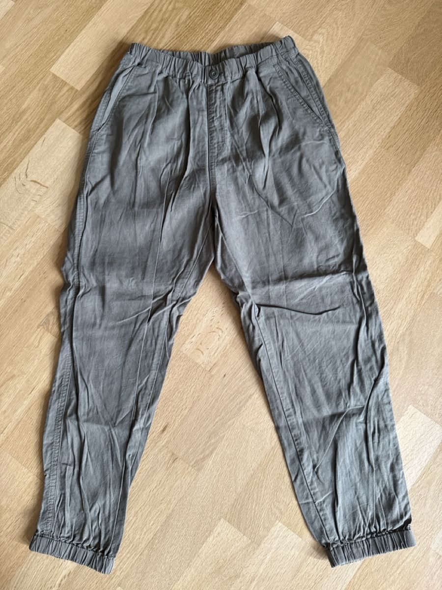Uniqlo Pantaloni: UNIQLO Hosen 150 – Usato da Zürich venduto da Mothai