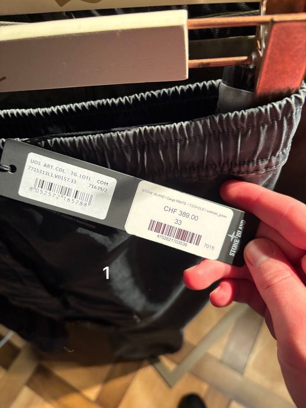 Stone Island Pantaloni: Pantalons neufs Stone Island – Nuovo e nell'imballaggio originale da Bulle venduto da sta_xr8k 1