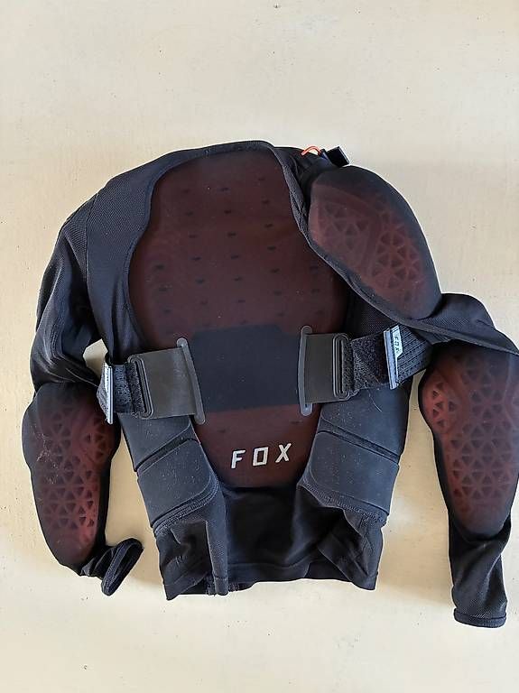 Protezioni & Imbottiture: Fox YTH Baseframe Pro LS D30 Protektorenjacke Grösse S/M – Usato da Winterthur venduto da Cacs 3