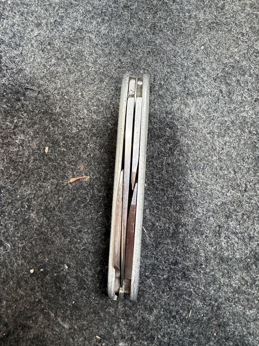 Couteaux de poche: Couteau de poche Elsener  – D'occasion à Domdidier par Watch3210 2