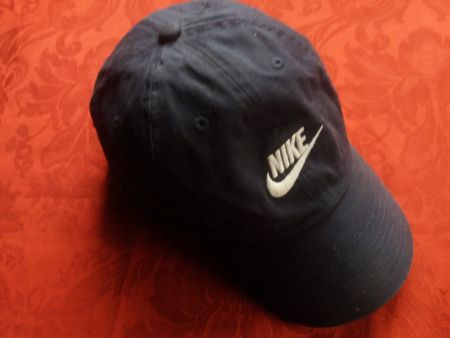 Casquette Nike bleu marine, parfait pour l'été !