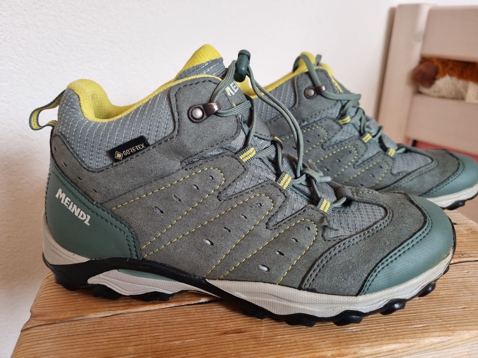 Meindl Schuhe für Jungen: Neu Meindl Wanderschuhe, 36 – Neu (gemäss Beschreibung) aus Jonen von Balzli01