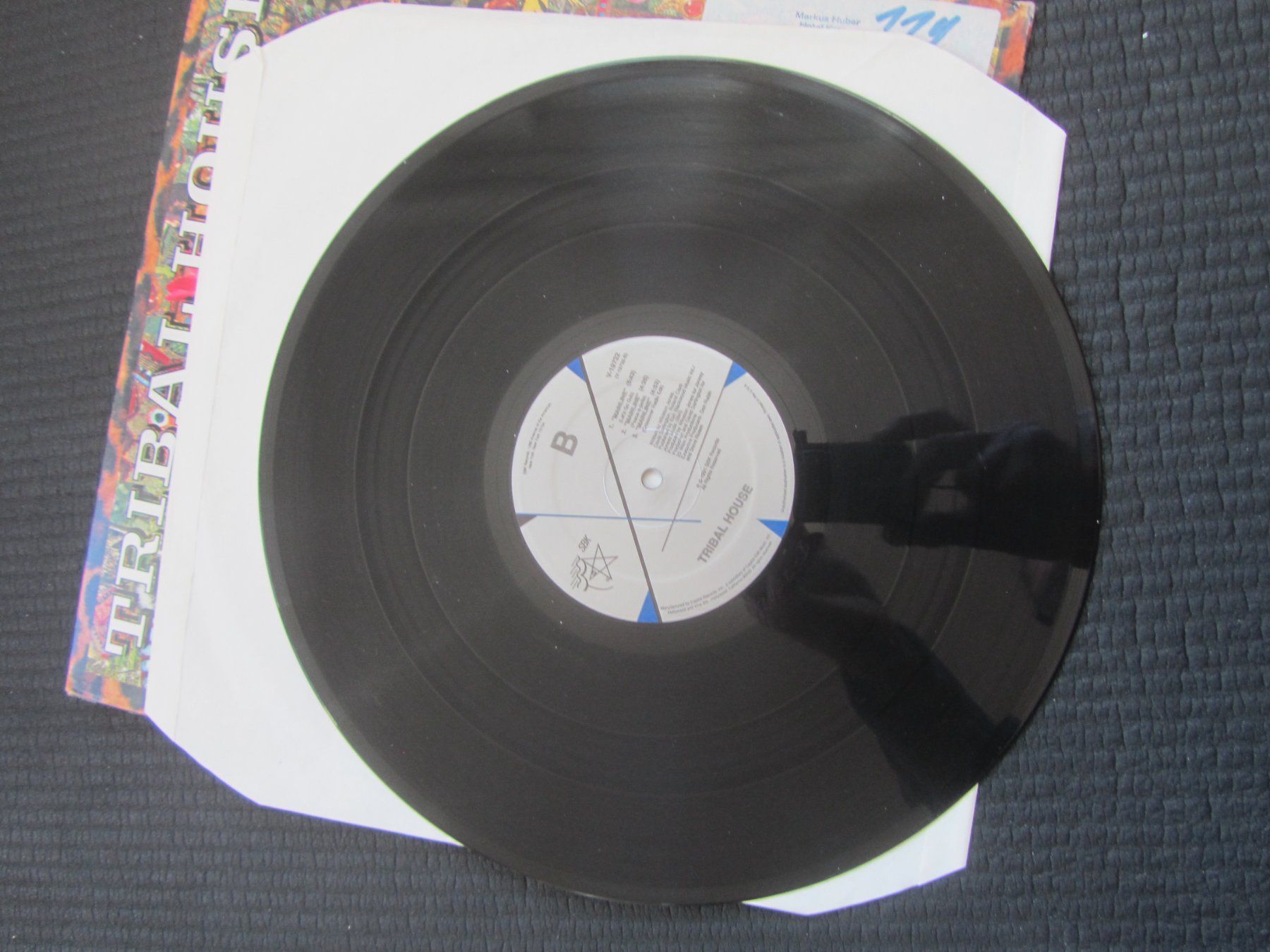 Vinyles: MAINLINE:  Tribal House – D'occasion à Seengen par mikelele 2