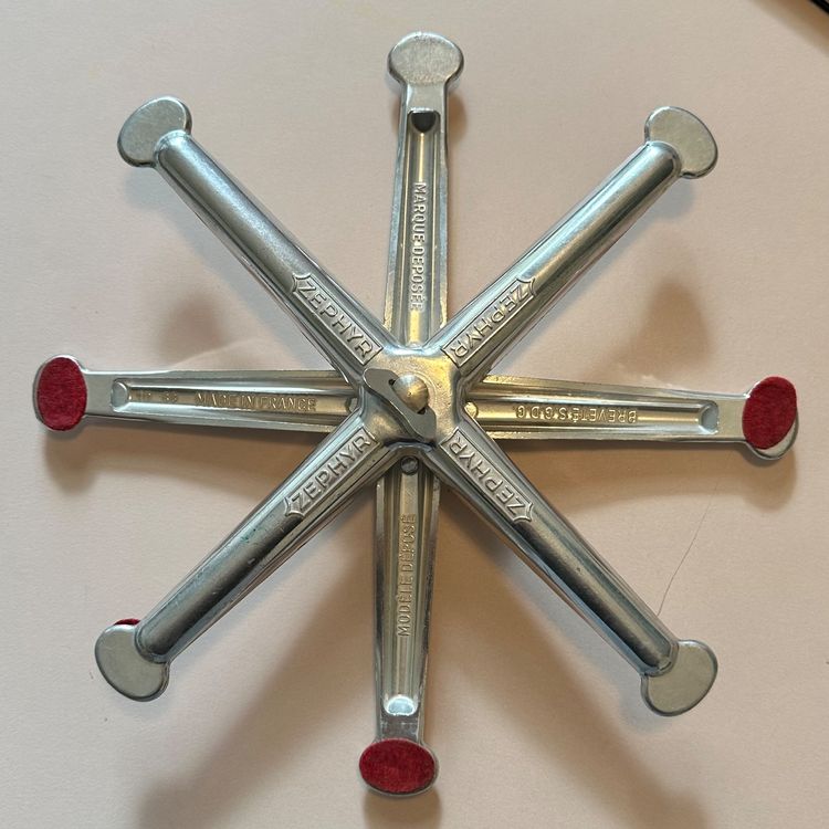 Vintage Zephyr Tennis Racket Press (Gebraucht) in Winterthur für CHF 25 ...