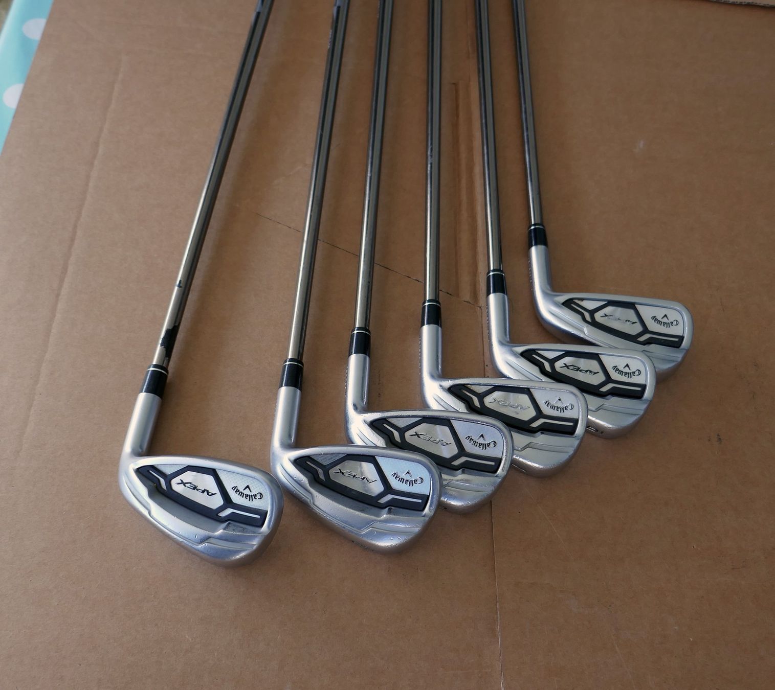 Callaway Mazze & Set: Callayway APEX CF16 Golf Eisensatz - RH – Usato da Ehrendingen venduto da Wolfmanjack