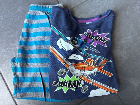 Pyjama Disney Planes von C&A 110/116 (bis 122 getragen)