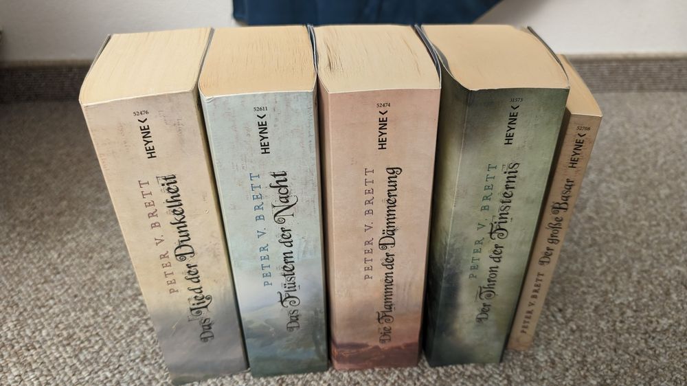 Demon Zyklus Buch 14 + "Der grosse Basar" Peter V. Brett Acheter sur Ricardo