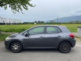 Toyota Auris Benzin 291tkm MFK Mangel 8x Räder BastlerExport