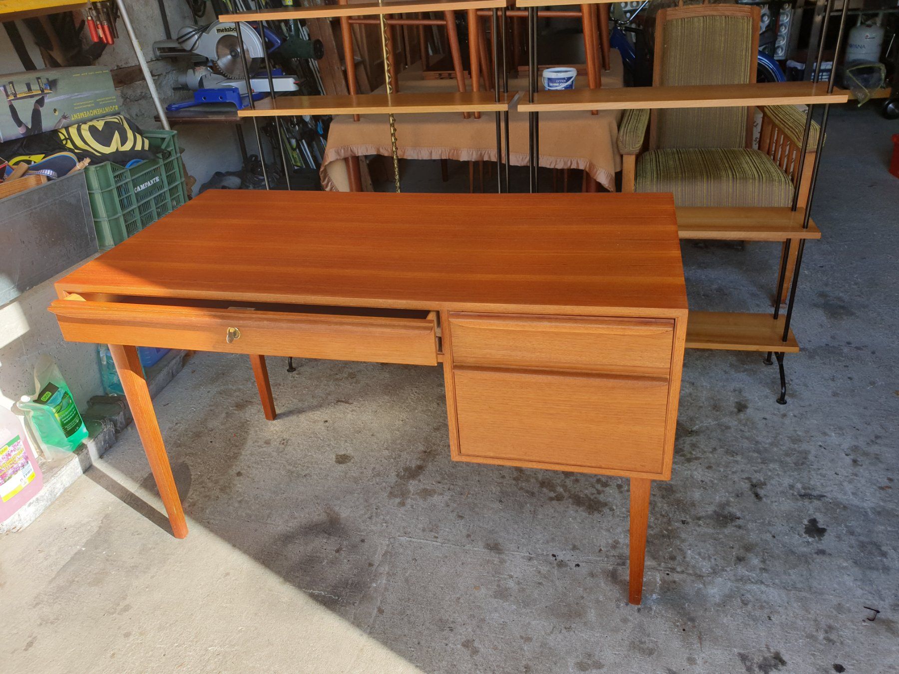 Scrivanie: Teak Pult/Schreibtisch 60jahre – Usato da rebstein venduto da spacy73 2