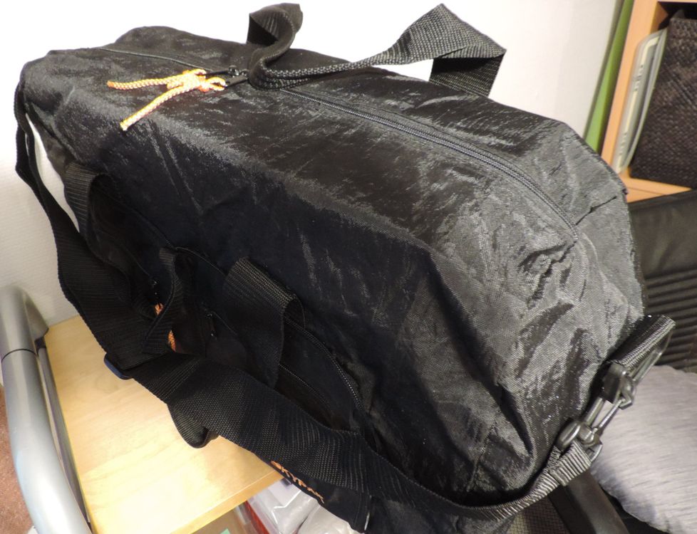 Borse: Praktische, faltbare Nylon-Reisetasche – Usato da Burgdorf venduto da ursla50 2