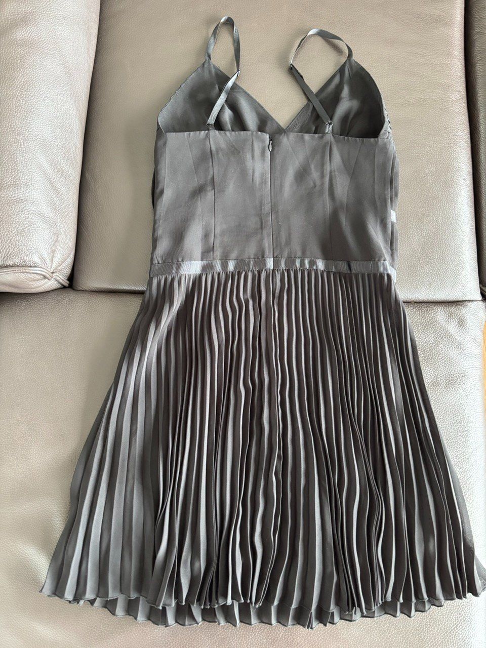 Morgan Vestiti: Morgan Cocktailkleid, Gr. S, edel, dunkelgrau – Usato da Thalwil venduto da Arleen 1