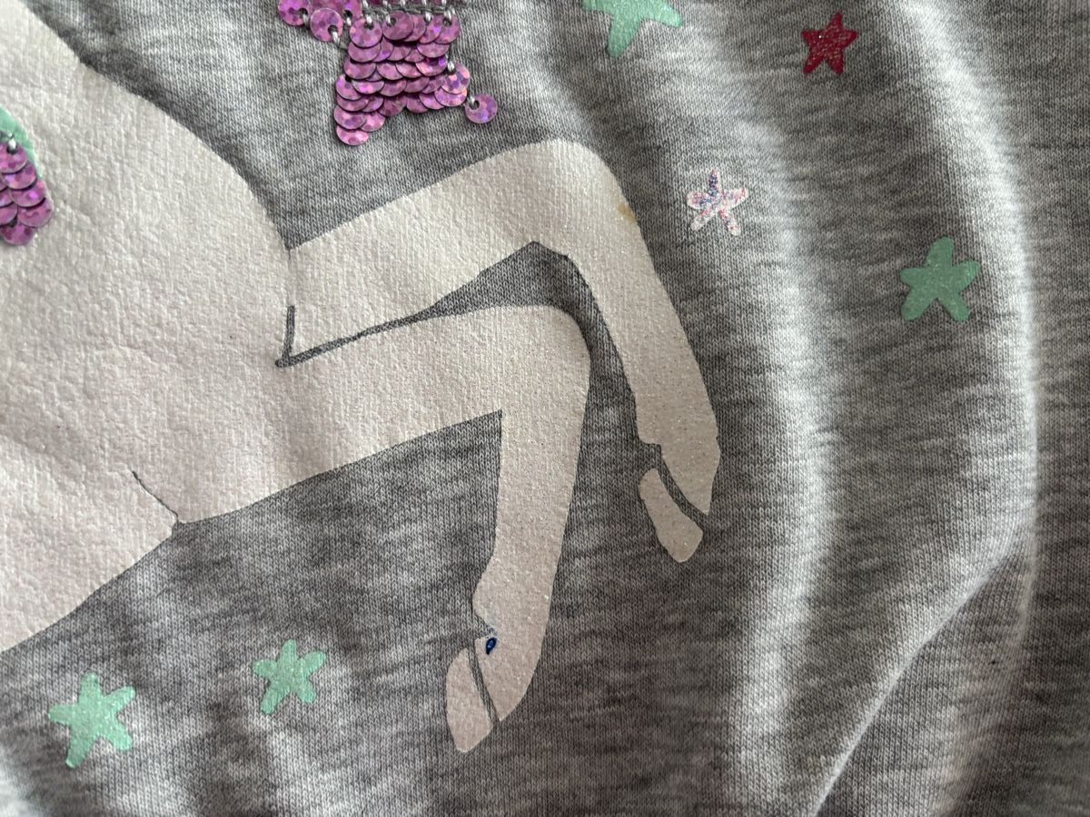 C&A Maglioni & Felpe: Mädchen Pullover Gr. 104 mit Einhorn Motiv – Usato da Jegenstorf venduto da Annina0506 3