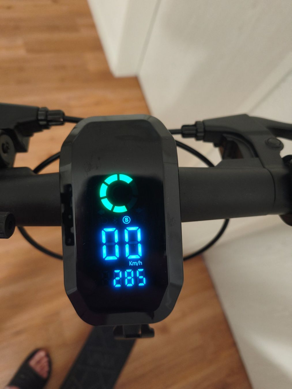 Scooters: E-Scooter VX2 Pro GT-B, mit Blinker Schwarz – D'occasion à Wollerau par mar_lf25 3