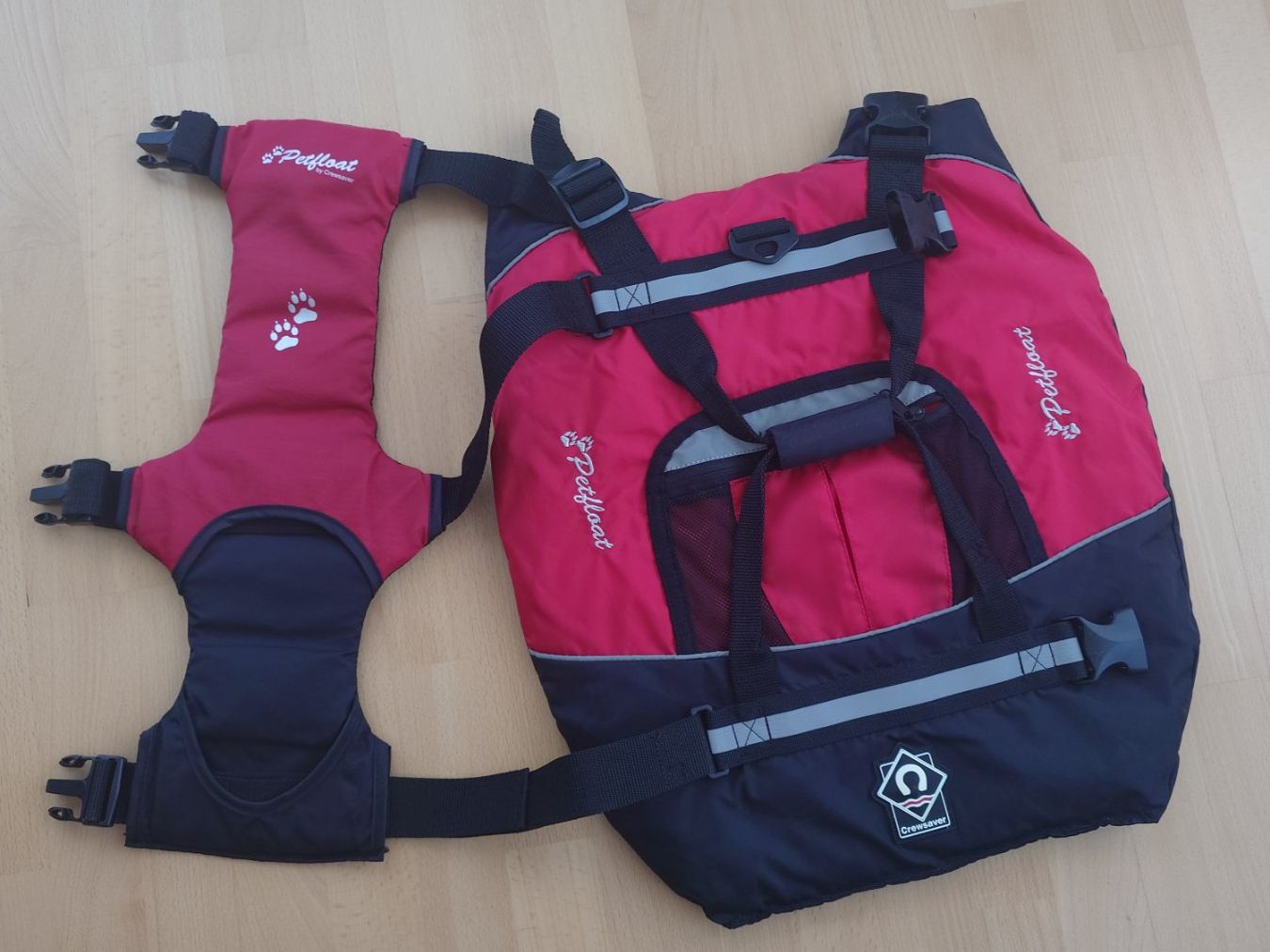Schwimmwesten: Hunde Schwimmweste - Crewsaver Pet Float, Gr. L – Gebraucht aus Arth von steppewolf 2