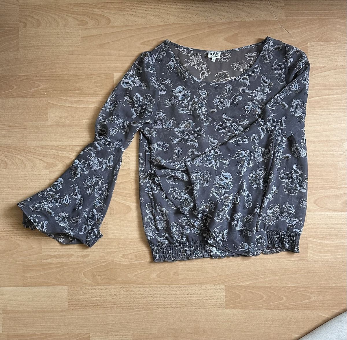 Camicette: Bluse – Nuovo (secondo la descrizione) da Romanshorn venduto da Butterdog
