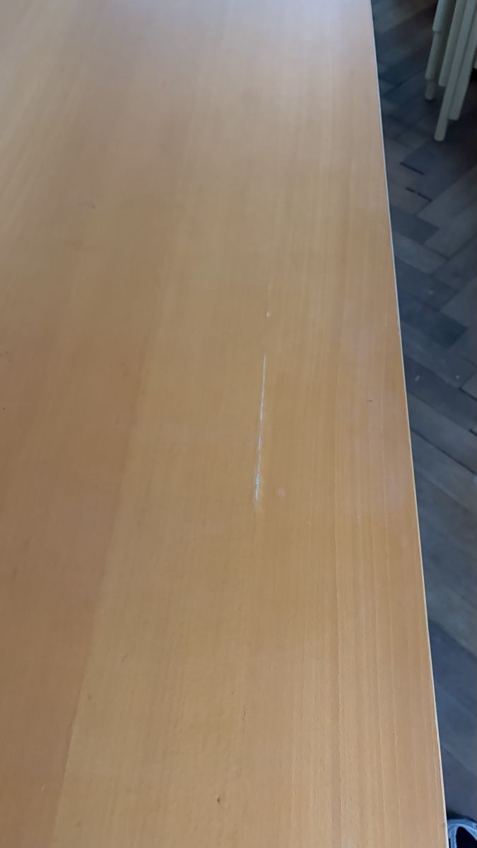 Tavoli: Wooden table with detachable corners – Usato da Zürich venduto da Louiz_Bal 4