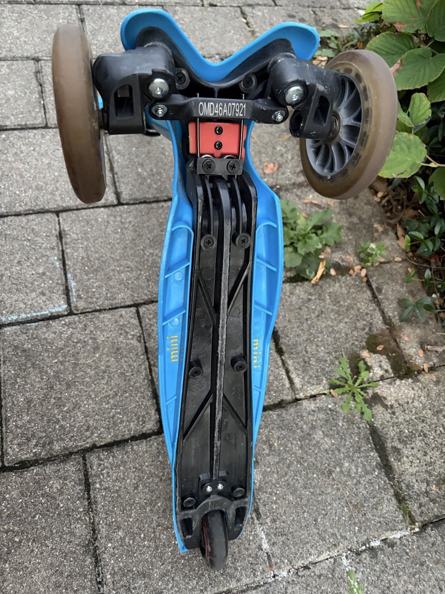 Micro Kickboard: Micro Mini Kinder Trottinett blau – D'occasion à Arlesheim par PhFE 3