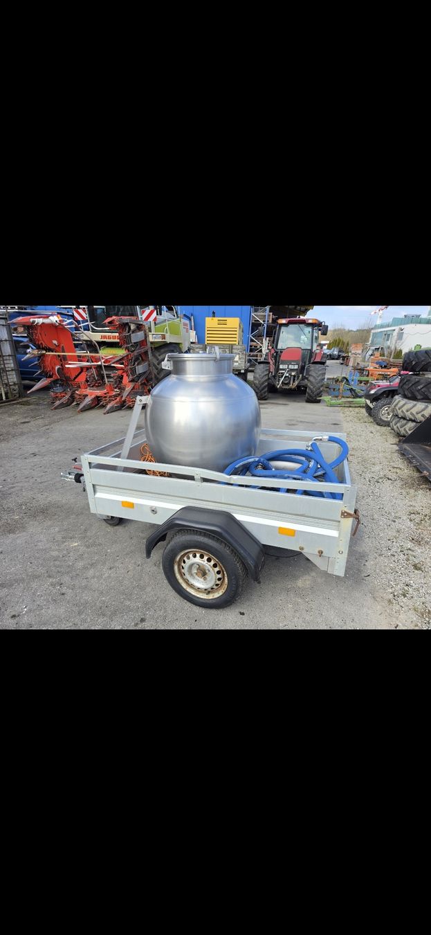 Tecnica di mungitura: Milchtank mit Anhänger und Pumpe  – Usato da Bösingen venduto da lauda-lauda 6