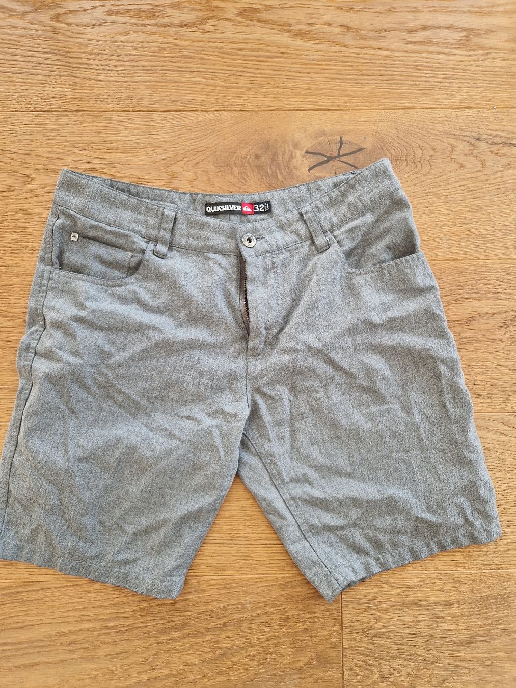 Quiksilver Pantaloni: Quiksilver Shorts Herren – Usato da Eschenbach SG venduto da SanFranciscoCalifornia