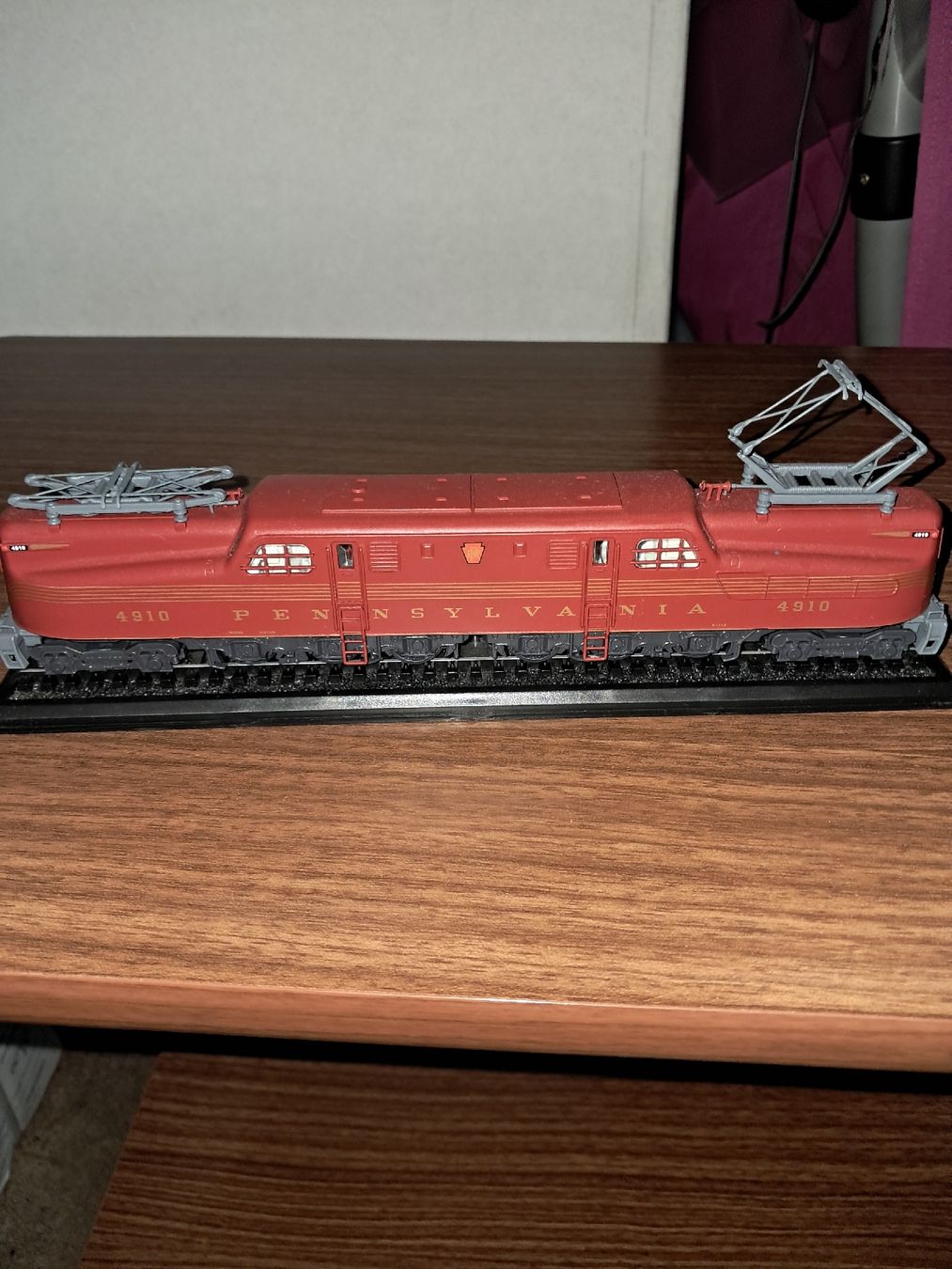 Modellini di ferrovie: Standmodell Class GG 4910 (1941) Lok – Nuovo e nell'imballaggio originale da Le locle venduto da juliensaran 4