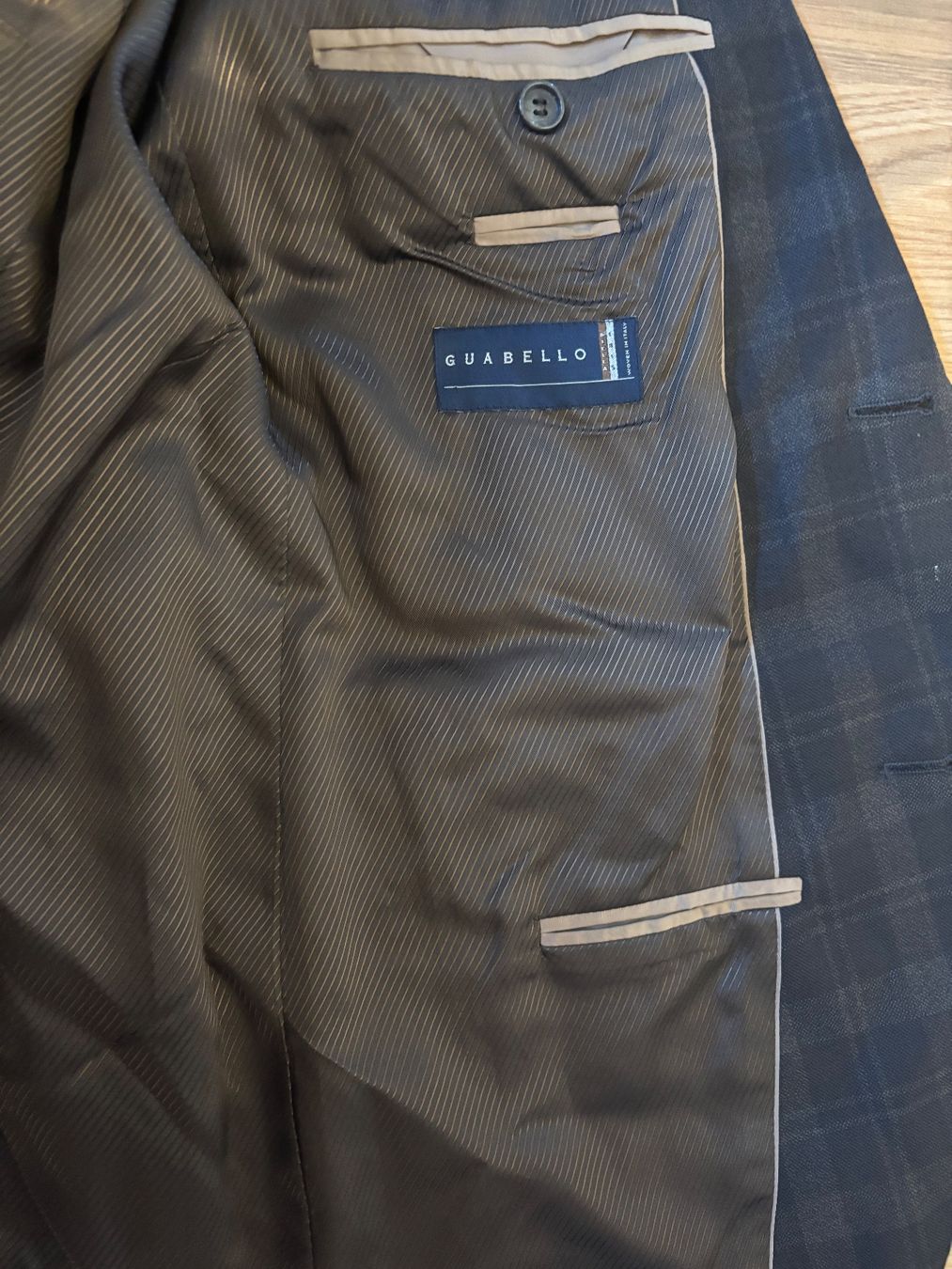 Completi: HUGO BOSS Guabello Sakko Grösse 98 – Usato da Basel venduto da Smash050 2