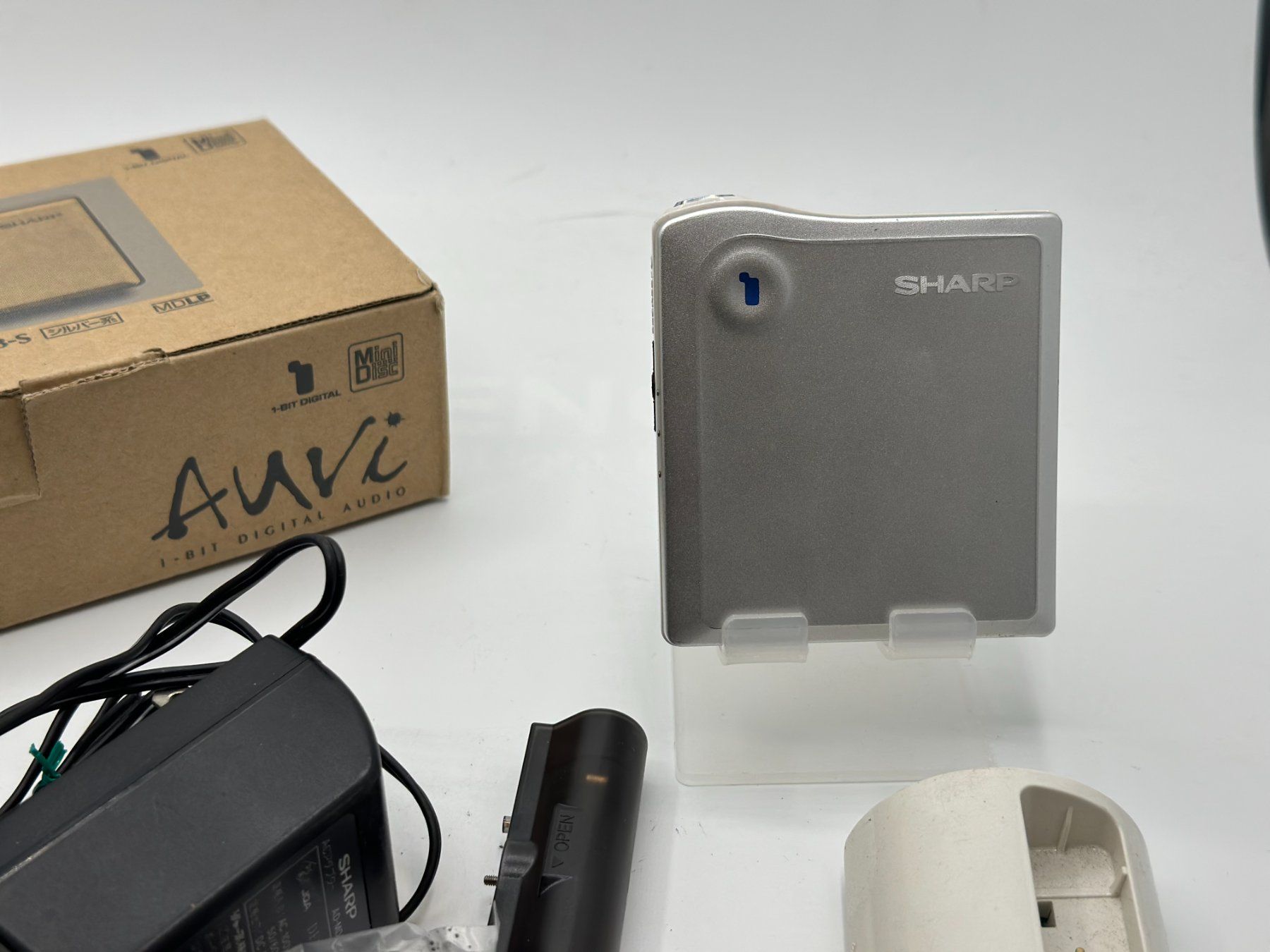 Sony Minidisc: Sharp DS33 JAPAN Minidisc Reader Lecteur MD WITH PROBLEM – Difettoso da Genève venduto da inc_9vgv 3