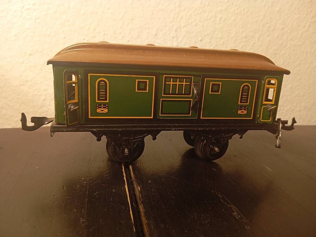 Bing Modellini di ferrovie: Bing Gepäck wagen – Usato da Basel venduto da Petergunn